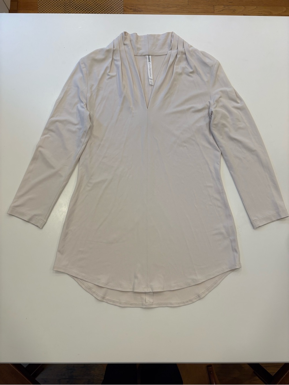 Iris Setlakwe Light Cream V-Neck Long Sleeve Tunic